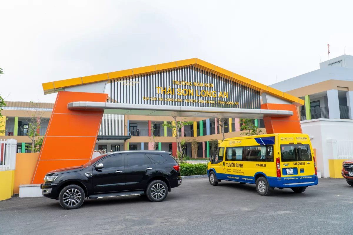 Cổng Trường Mầm non Thái Sơn
