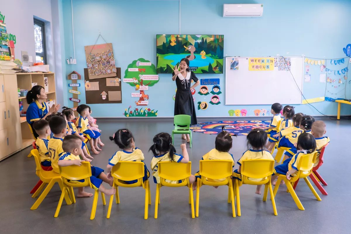 Lớp học Mầm non — rộng rãi, thoáng sáng