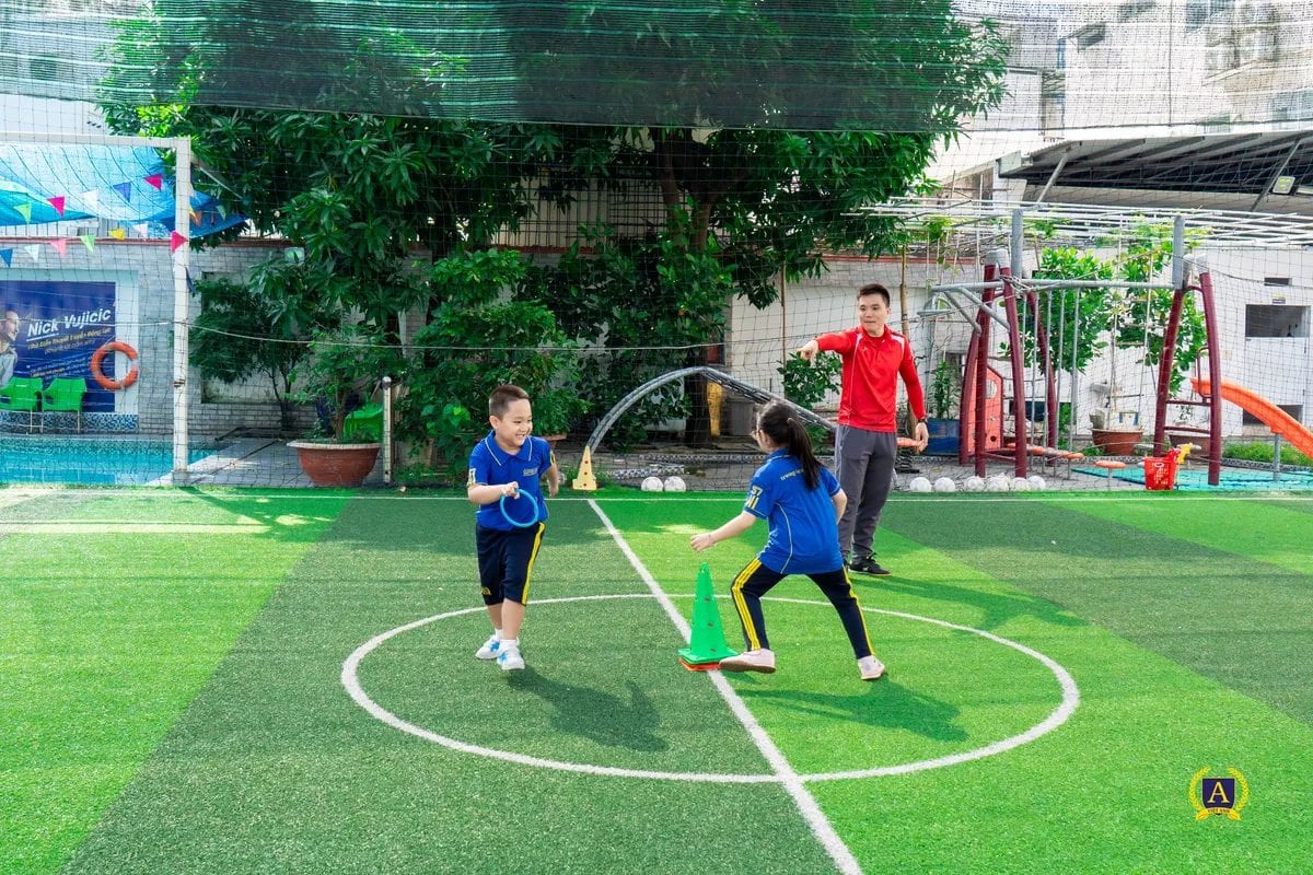 Học sinh Trường Thái Sơn trong giờ thể thao buổi chiều
